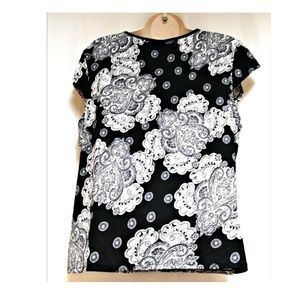 Linea Donatella Tops - Linea Donatella V-Neck Black White Paisley Blouse Linea Donatella Tops - Linea Donatella V-Neck Black White Paisley Blouse